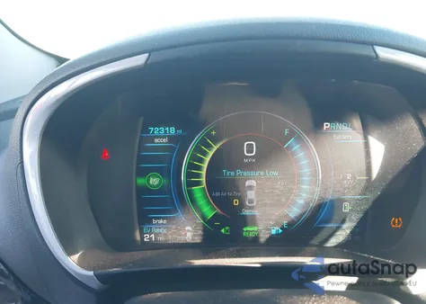 2017 Chevrolet Volt Lt z USA, uszkodzony, nr VIN 1G1RC6S51HU216964